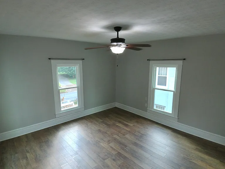 510 N Cherry St — Photo 18