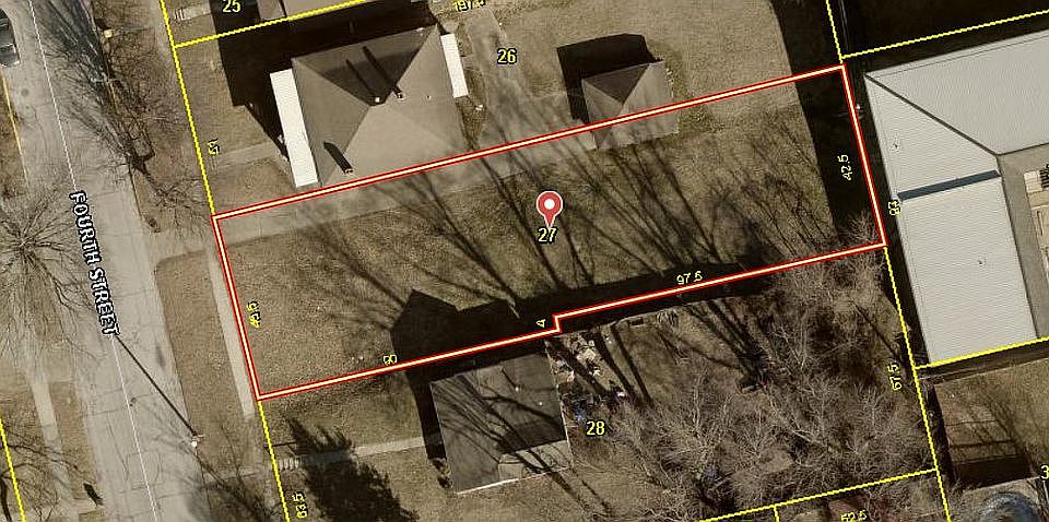 2nd image of 724 4th St