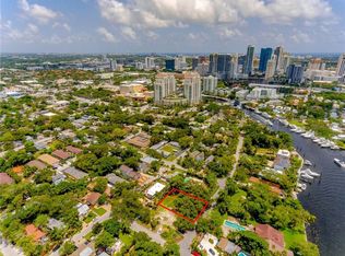 811 SW 4th Pl, Fort Lauderdale, FL 33312