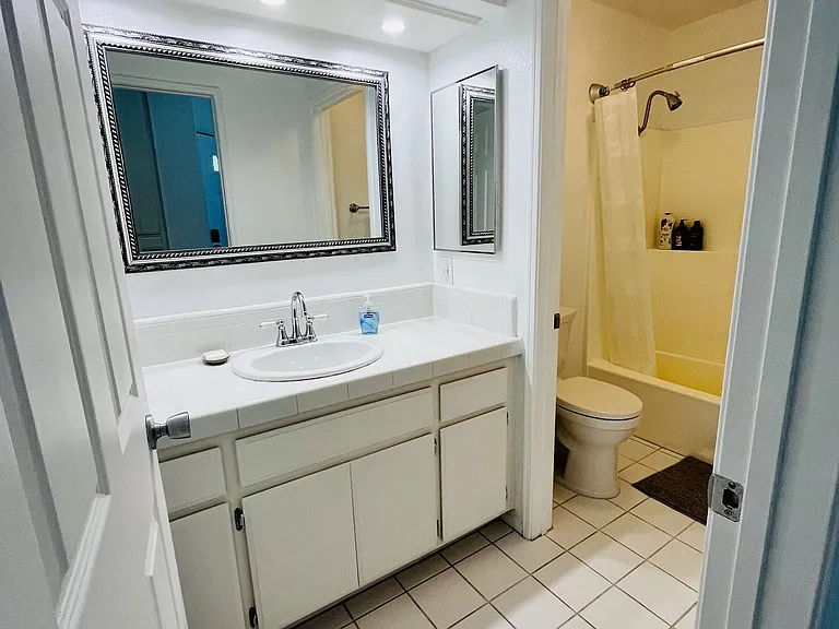 1200 Pacific Coast Hwy #427 — Photo 16