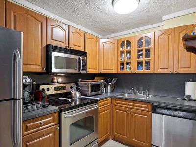 9-05 162nd St APT 2A, Queens, NY, 11357