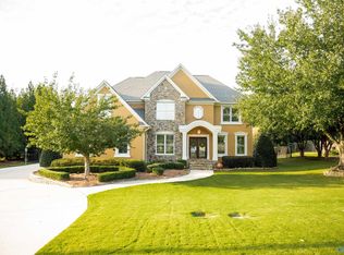 160 Bent Brook Dr, Albertville, AL 35951