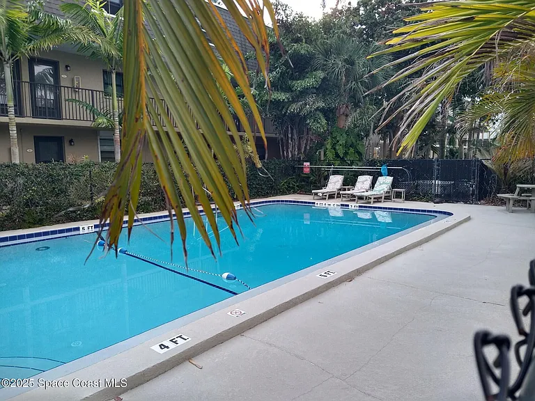 1020 Pinetree Dr #8 — Photo 29