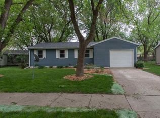 2004 Union Rd, Iowa City, IA 52240