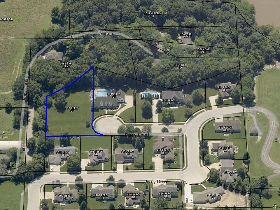 2nd image of 900 Percy Ct