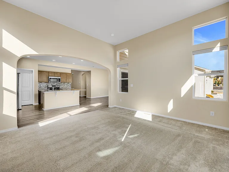 10327 Finn Dr — Photo 7