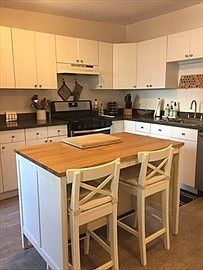 1st image of 652 Dorchester Ave #3
