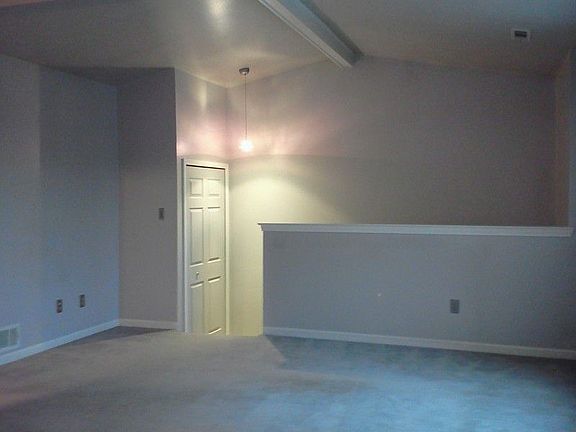 4th image of 24150 Ashford Ln