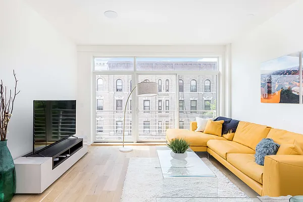 Sold by Bold New York | media 12