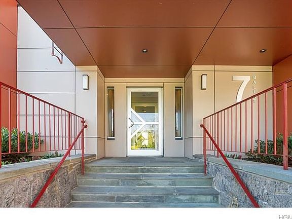 4th image of 7 Balint Dr APT 512