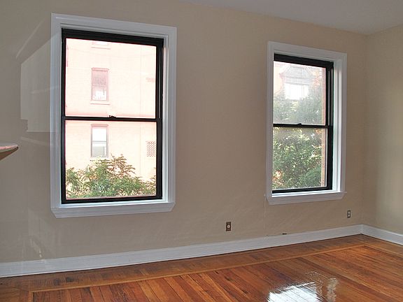 3rd image of 44 W 69th St APT A