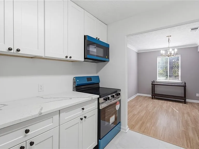2388 Lawrenceville Hwy #D — Photo 9