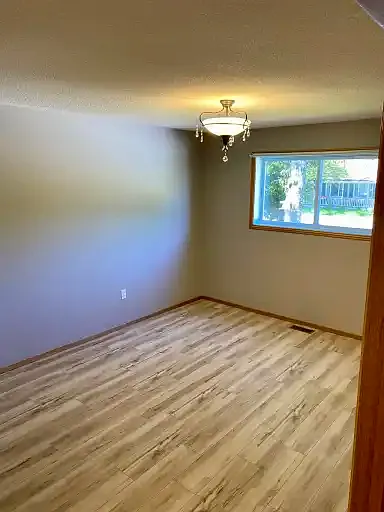 75 Westmount Dr S #1 — Photo 3