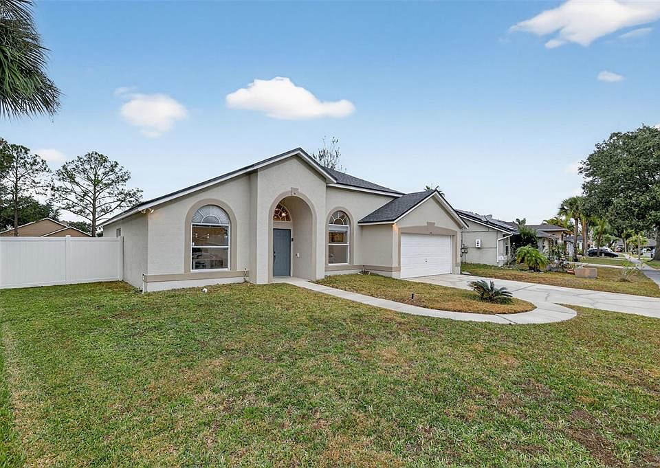 1st image of 212 Lytton Cir