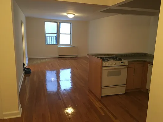 Rented by Next Step Realty New York LLC | media 15