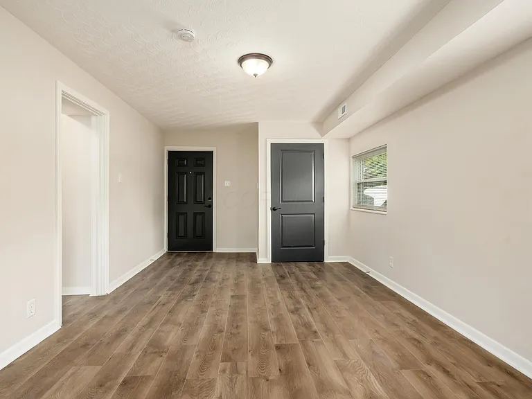 287 S Central Ave #285 — Photo 12