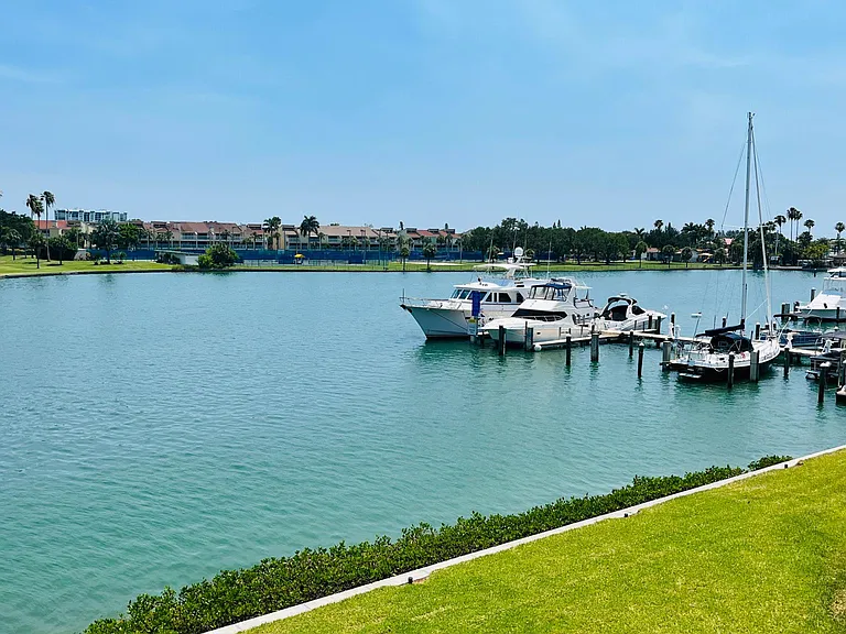 450 Treasure Island Cswy #308 — Photo 10
