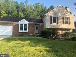 9903 Fox Run Dr, Clinton, MD 20735