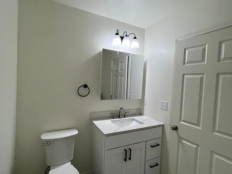607 Brunswick St #A-B — Photo 23