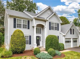 72 Magnolia Rd, Milford, CT 06461