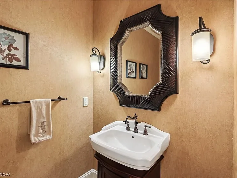 7560 Royal Portrush Dr — Photo 35
