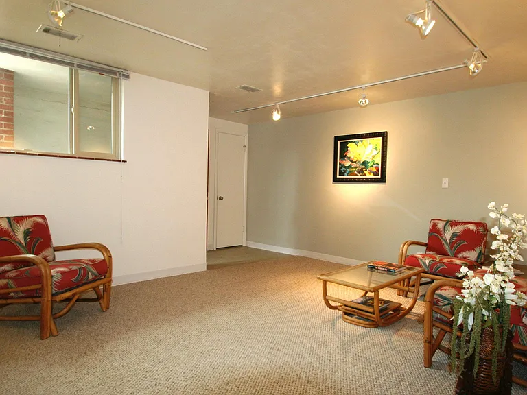 4823 W 36th Ave — Photo 2