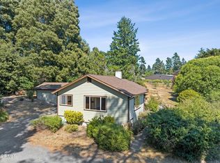 16551 Mitchell Creek Dr, Fort Bragg, CA 95437