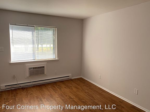 2nd image of 209 Woodnell St APT D