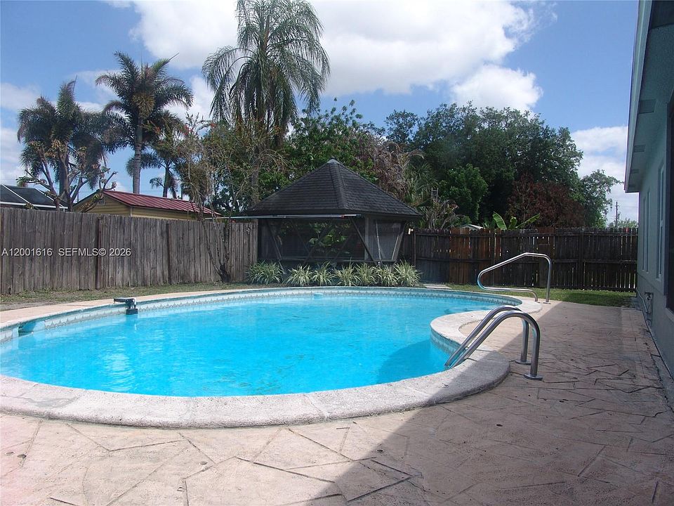 1st image of 14835 SW Seminole Dr