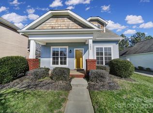 2032 Golden Ridge Ln, Charlotte, NC 28208