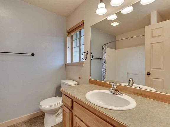 4th image of 3156 Catkin Ln APT A