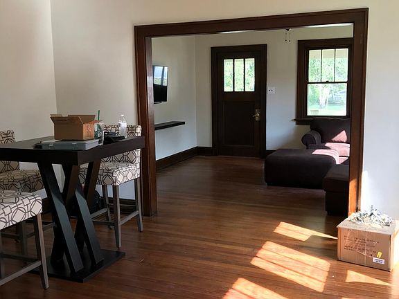 Dinning Rm to Living Rm