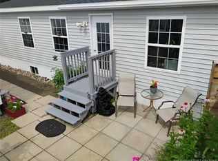 35 4th Ave, Shediac, NB E4P4H4