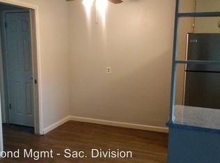 1013 Lochbrae Rd APT 24, Sacramento, CA 95815