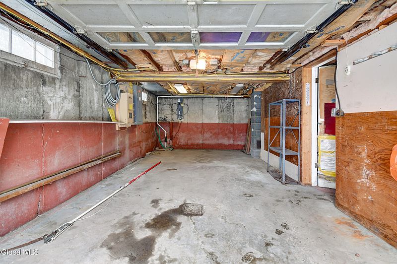 4th image of 43 Ridge Road