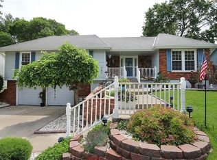 701 SW Murray Rd, Lees Summit, MO 64081