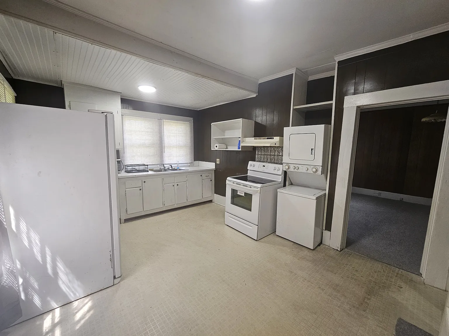 3 bed, 1.5 bath, 1309 sqft, $1,475 — Photo 4