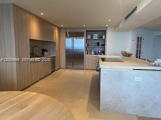 The Sterling Condo — Photo 4