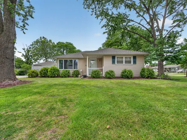 3609 Kingfisher Ln, Rolling Meadows, IL 60008