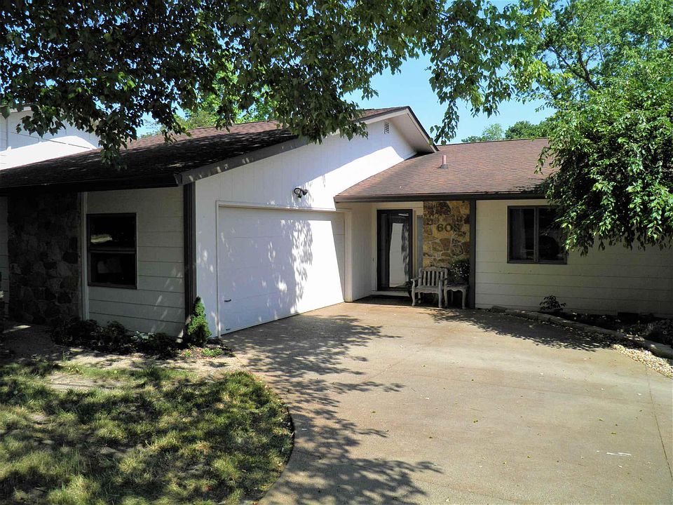 1st image of 608 W Soutar Dr