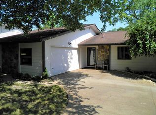 608 W Soutar Dr, Bloomington, IN