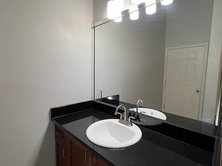 401 16th St NW #1185 — Photo 9