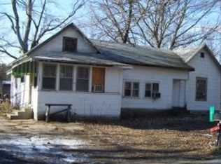 1063 N Tamarack Rd, Walkerton, IN 46574