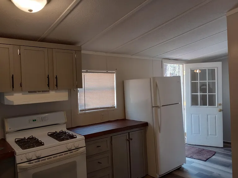 88 Oakview Dr — Photo 6