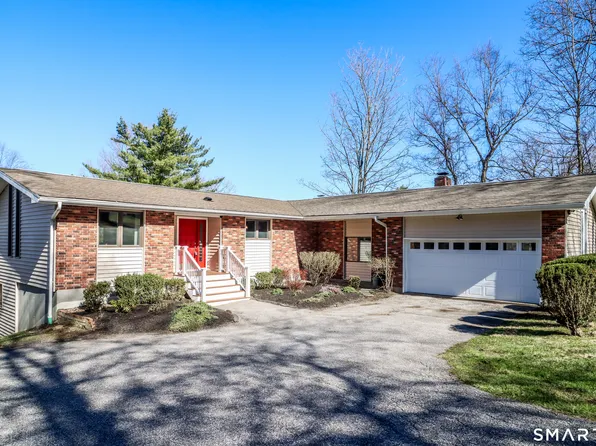 35 East Gate Road, Danbury, CT 06811