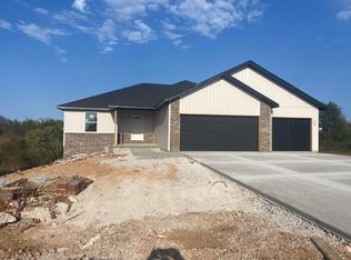 2130 N Jamestown St, Ozark, MO 65721