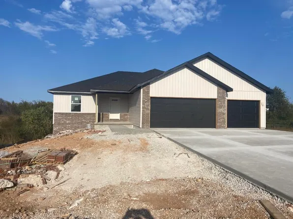 2130 N Jamestown Street, Ozark, MO 65721