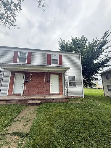 9523-9525 Charlotte St Photo 1