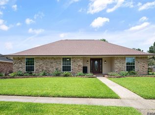 4910 Woodlyn Dr, Baton Rouge, LA 70816