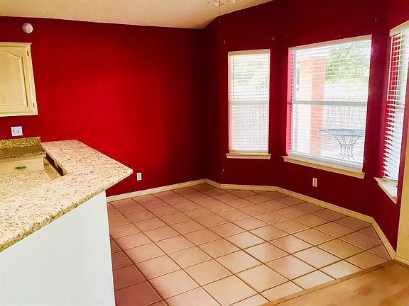 4th image of 1607 Southgate Dr